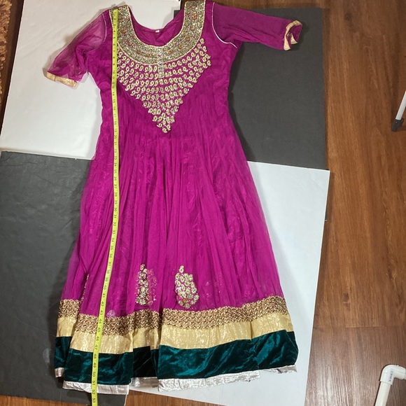 Anarkali Indian Dress, Gorgeous! Lavish! - Picture 6 of 8